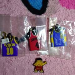 スラムダンク ユニフォームキーホルダー ピンバッジ まとめ セット