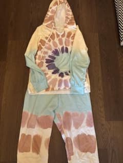 Urban Outfitters ★ タイダイプリント フード付きセットアップのサムネイル
