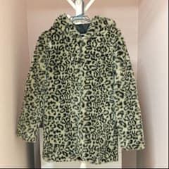 ヒョウ柄ファーコートのサムネイル