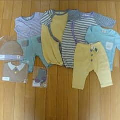 新品 中古 ビジュー&ビー☆８点セット ロンパース 新生児 オーガニックのサムネイル