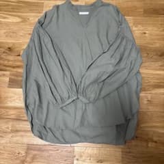 AMERICAN HOLIC スキッパーブラウス カーキ　Fサイズのサムネイル