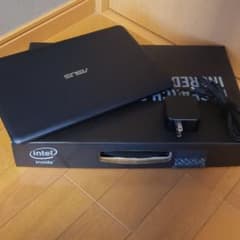 ASUS EeeBookX205TA ノートパソコンのサムネイル