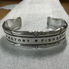 純銀1000 fishbone製　シルバー　バングル　アクセサリー　刻印　古着 純銀1000 fishbone製 シルバー バングル アクセサリー 刻印 古着