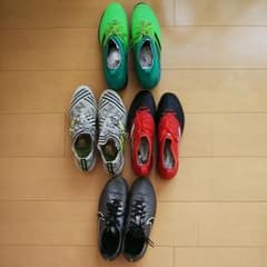 サッカー スパイク４足 まとめ売りのサムネイル