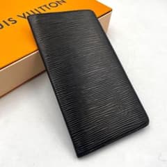 ルイヴィトン エピ ポルトカルト クレディ 長札入れ カード 黒系