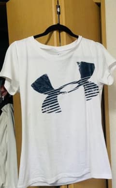 アンダーアーマー  Tシャツ レディースＬのサムネイル