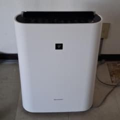 SHARP 空気清浄機 KC-F70-W 2020年製 加湿空気清浄機 - メルカリ