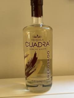 CUADRA テキーラ レポサド 750ml 40% 【新品・未開栓】 - メルカリ