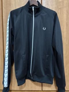 FRED PERRY トラックジャケット ブラックのサムネイル