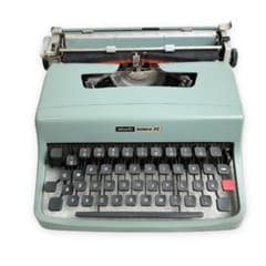 T541 Olivetti オリベッティ Lettera32 タイプライター