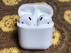 値下げ エアポッズApple AirPods w Charging Case⑩のサムネイル