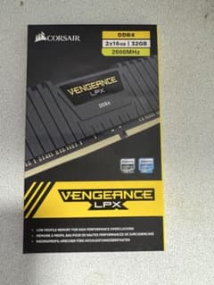 CORSAIR DDR4 メモリー CMK32GX4M2A2666C16のサムネイル