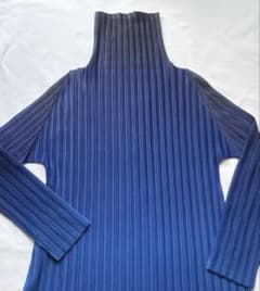 PLEATS PLEASE トップス チュニックのサムネイル