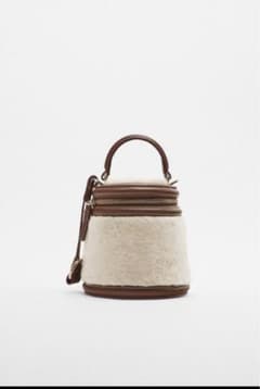zara即完売　今季ファーバックのサムネイル