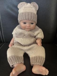 セール中‼︎ リボーンドール フルシリコンベビー 女の子 おまけつき