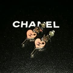 ピンク様専用★再値下げ!!正規品CHANELピアス！のサムネイル