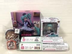 A賞ねんどろいど　B賞ポッパレフィギュア　D賞ラバーマット2種C.G賞MEIKO