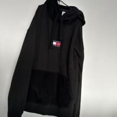 TOMMY JEANS ブラック フードパーカー トミージーンズ