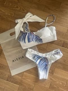 美品　ALEXIA STAM リーフ柄　ホワイト　上下セット　Sサイズワンショル 美品 ALEXIA STAM リーフ柄 ホワイト 上下セット Sサイズワンショル