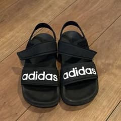 adidas ブラック サンダルのサムネイル