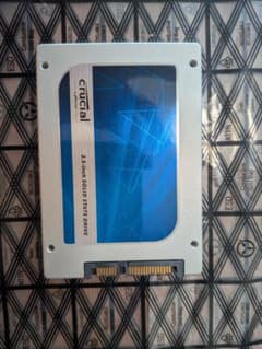 crucial 2.5インチ SATA SSD 256GBのサムネイル