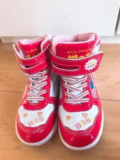 スニーカー ブーツ 20㎝ 美品 軽いのサムネイル