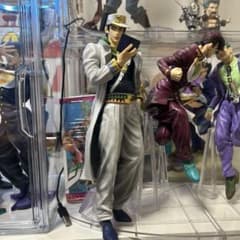 ジョジョの奇妙な冒険 空条承太郎 フィギュアのサムネイル