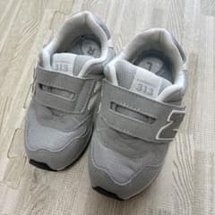 New Balance 313 キッズスニーカー グレーのサムネイル