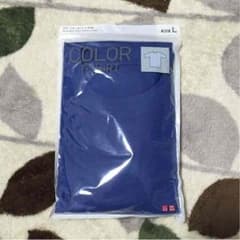 ユニクロ Tシャツのサムネイル