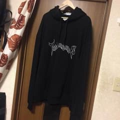 VETEMEMES  パーカー 新品のサムネイル