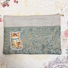 インド刺繍リボンポーチ コヤンイサムチョン - メルカリ