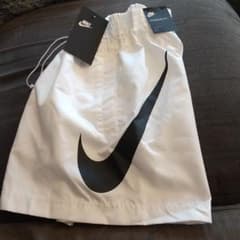 新品未使用☆ナイキ NIKE ショート パンツ ビッグロゴ☆のサムネイル