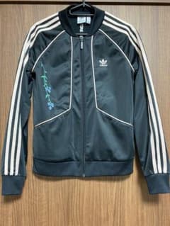 adidasトラックジャージのサムネイル