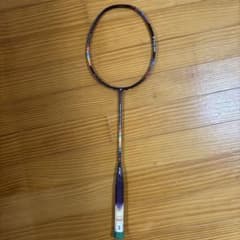 YONEX NANOFLARE 700 TOUR バドミントンラケット　ヒビ有りのサムネイル