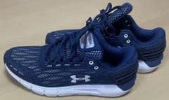 アンダーアーマー UNDER ARMOR Charged Rogue スニーカーのサムネイル