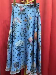 【新品】LOULOU WILLOUGHBY シルクオーガンジー花柄スカートのサムネイル