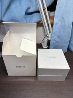 SEIKO セイコー 腕時計用 純正ボックス 外箱 クッション付き 保管箱