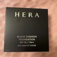 HERA ブラック クッション ファンデーション 21N 1バニラ　新品未使用のサムネイル