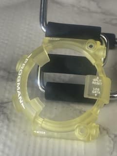 当時物 DW-8200 DW-8250 フログマン 純正ベゼル・ベルト白文字 当時物 DW-8200 DW-8250 フログマン 純正ベゼル・ベルト白文字 - メルカリ