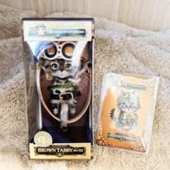 豆猫HOLDCATキーホルダー MN-01 キジトラ〜特製豆猫トレカ付きのサムネイル