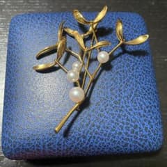 MIKIMOTO ミキモト ブローチ K18 18金 パール 真珠 ヤドリギ - メルカリ