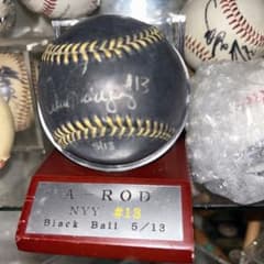 アレックスロドリゲス13個限定直筆サイン入り【ホログラムブラックボール【超レア】 アレックスロドリゲス13個限定直筆サイン入り【ホログラムブラック