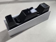 PS5 充電スタンド ブラック/ホワイトのサムネイル