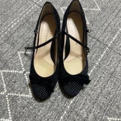 リボン付き ブラック ハイヒールのサムネイル