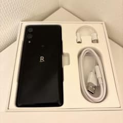 Rakuten Hand 5G P780 本体 付属品 ケース付きのサムネイル