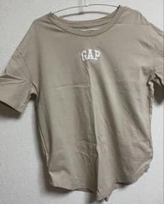 【値下げ！】GAP 半袖 Tシャツ ベージュのサムネイル