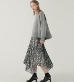 LE CIEL BLEU パイソン柄アシンメトリープリーツスカート 38(M)のサムネイル