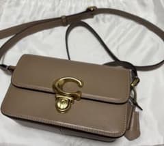 COACH ベージュ ショルダーバッグのサムネイル