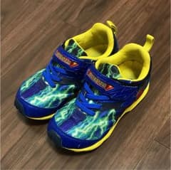 スニーカー 瞬足 スーパースターのサムネイル