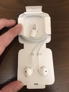iPhone用イヤホン（ライトニング）のサムネイル